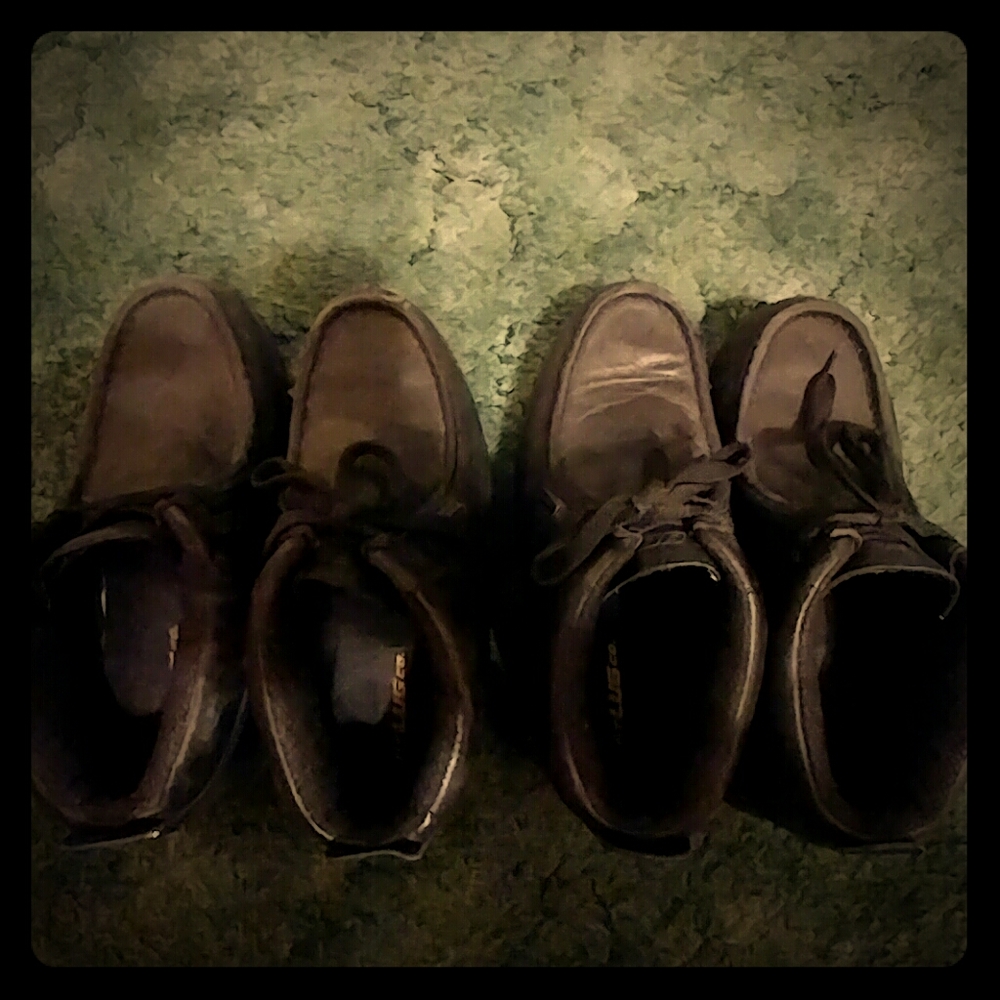 Men's size 11 Lugz shoes.